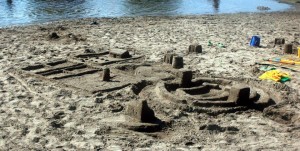 toque_family_sandcastle